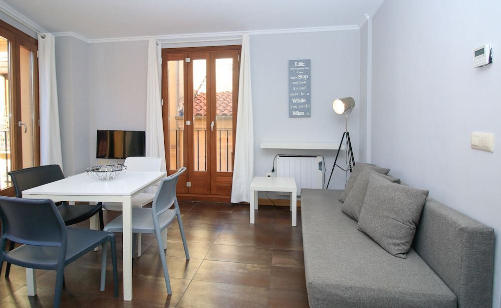 Tramontana Apartments Valence Extérieur photo