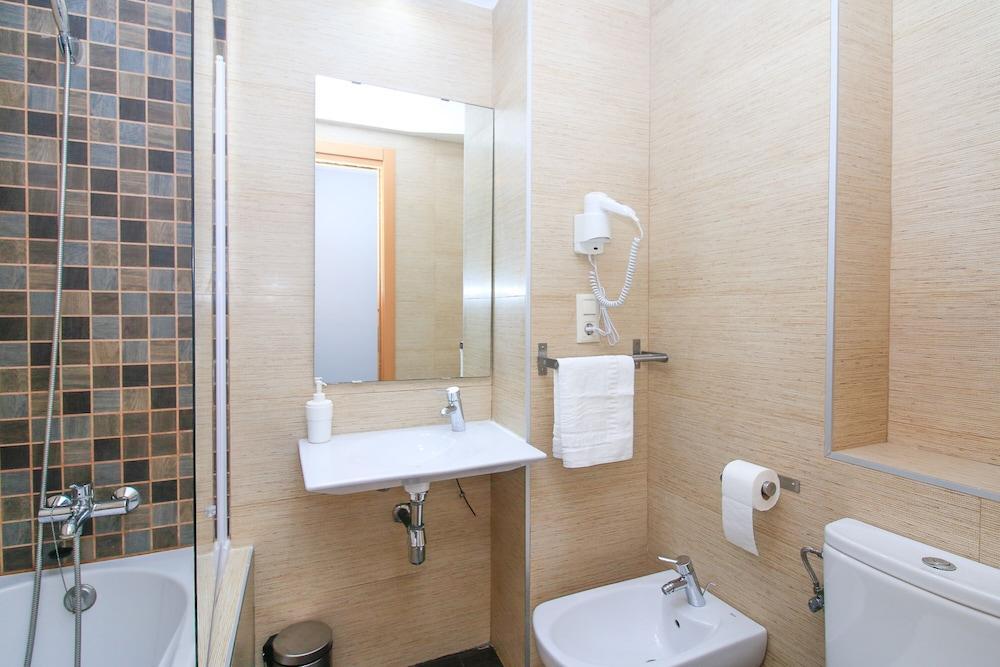 Tramontana Apartments Valence Extérieur photo